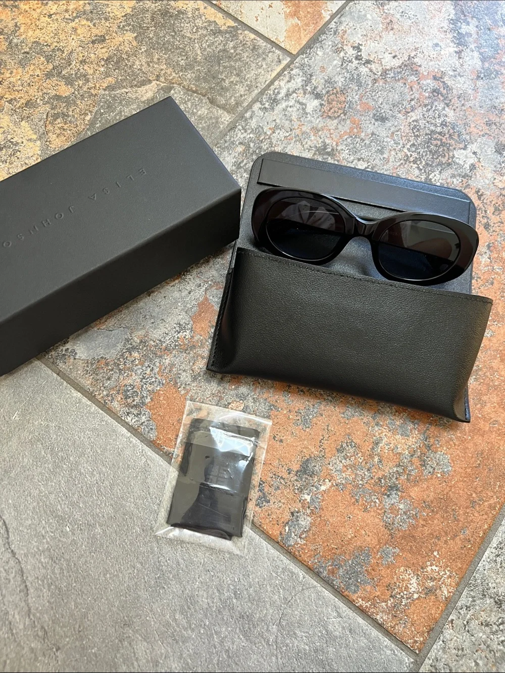 Elisa Johnson Classic sunnies